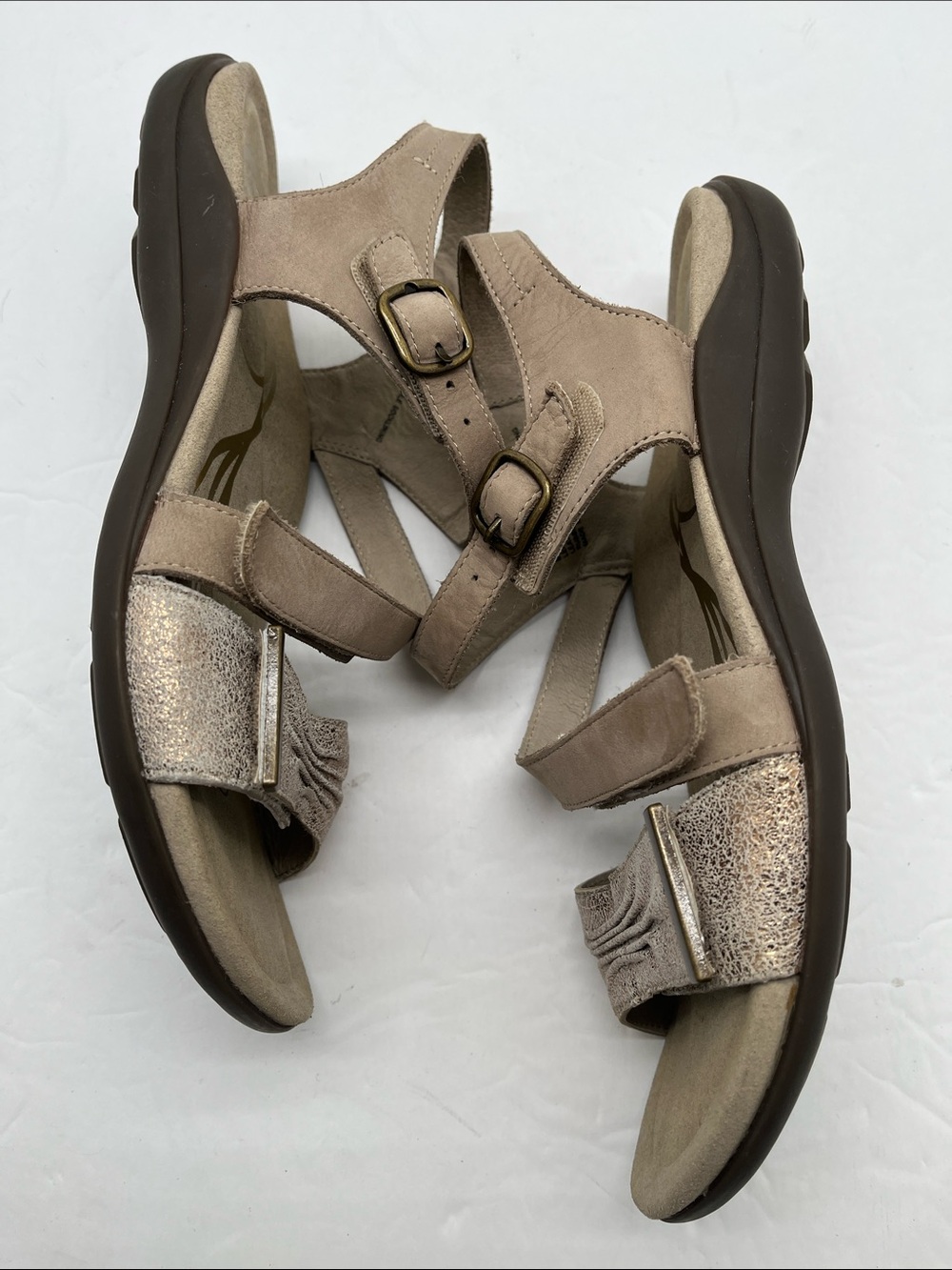 Abeo Bliss Biosystem Taupe Suede Strappy Sandals Metallic Women’s 8N Comfort - Picture 5 of 12